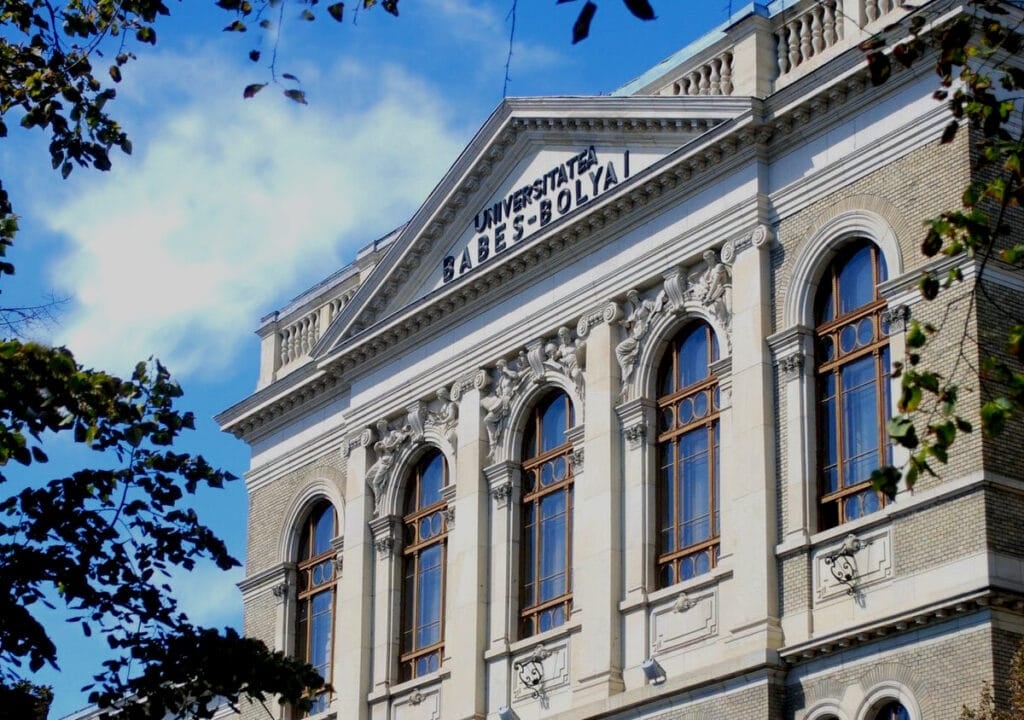 Acces gratuit pentru tineri în spațiile UBB
