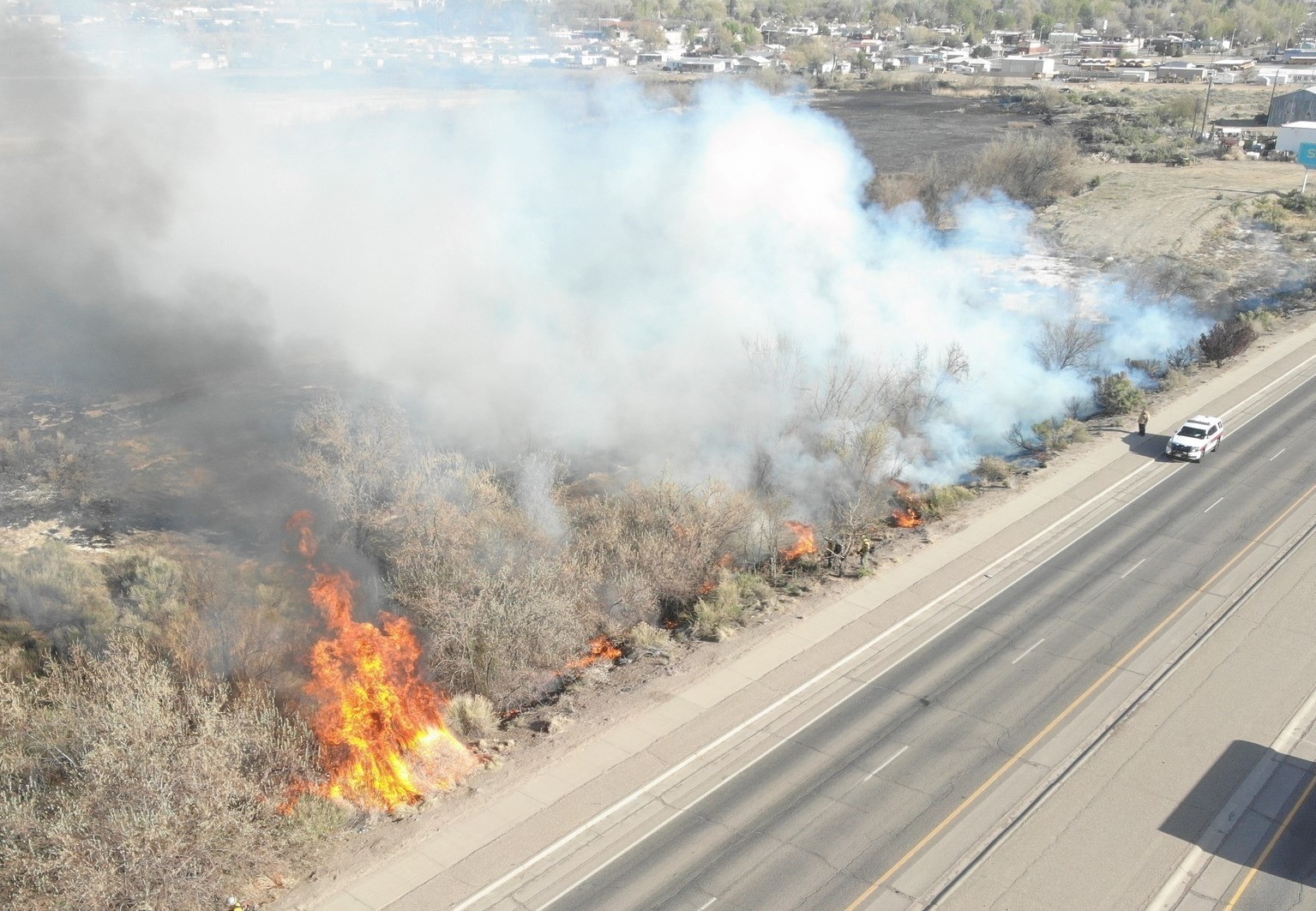 Un incendiu provocat de secetă a distrus 166 de locuinţe din nordul statului american New Mexico şi ameninţă alte sute de gospodării/ FOTO:   San Juan County Fire & Rescue - Facebook