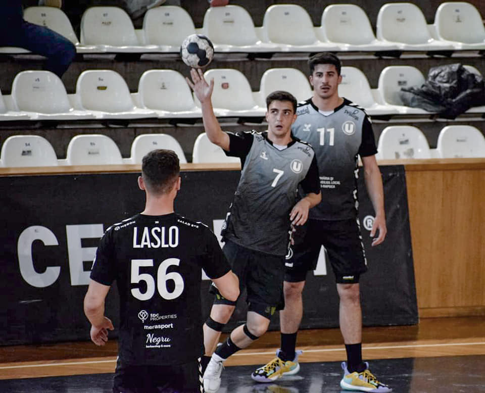 Universitatea Cluj se duelează cu Alexandria în Liga Zimbrilor