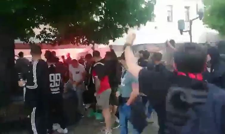 Fanii U au făcut „show” în centrul Clujului