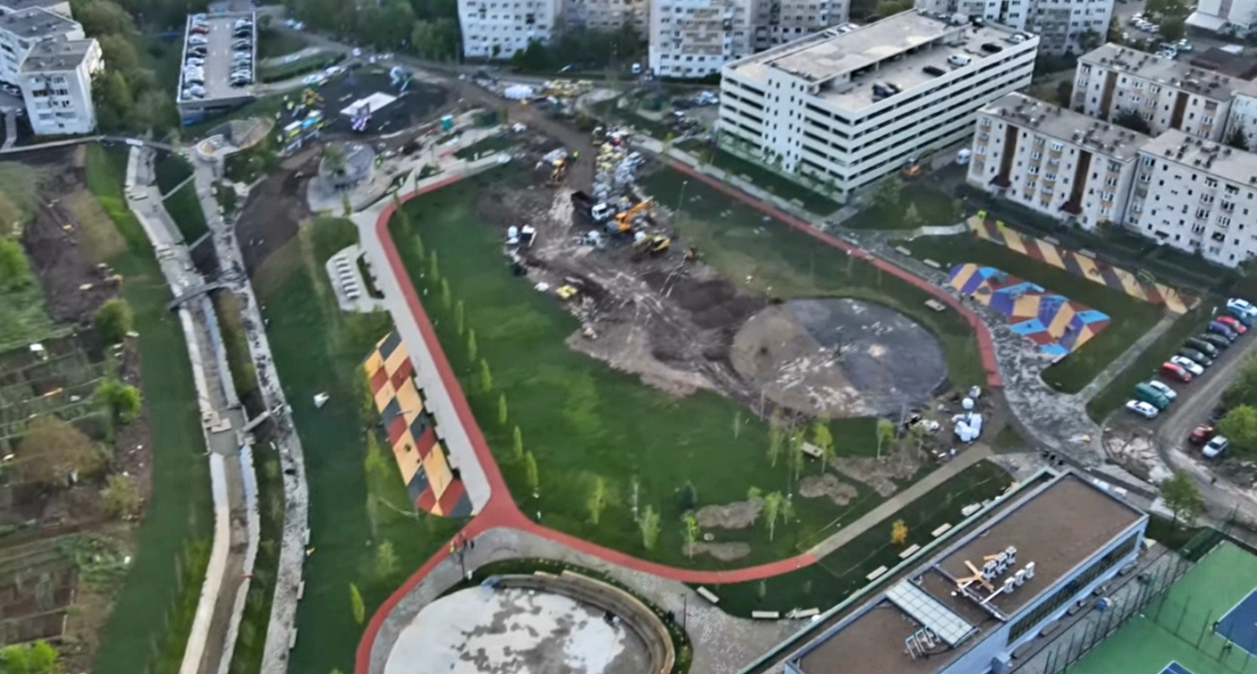 Baza sportivă „La Terenuri”