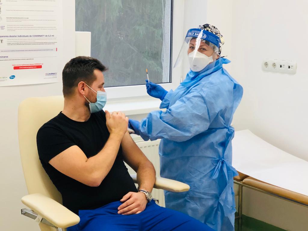 Ultimele două centre de vaccinare anti-COVID-19 din județul Cluj se vor închide/ FOTO: Prefectura Cluj - Facebook