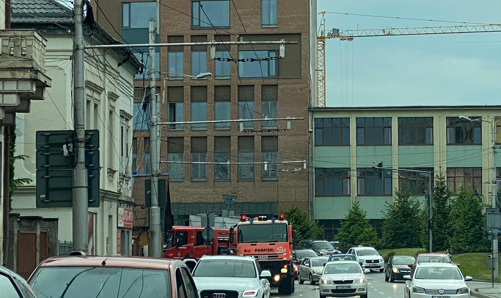 Până la sosirea pompierilor
