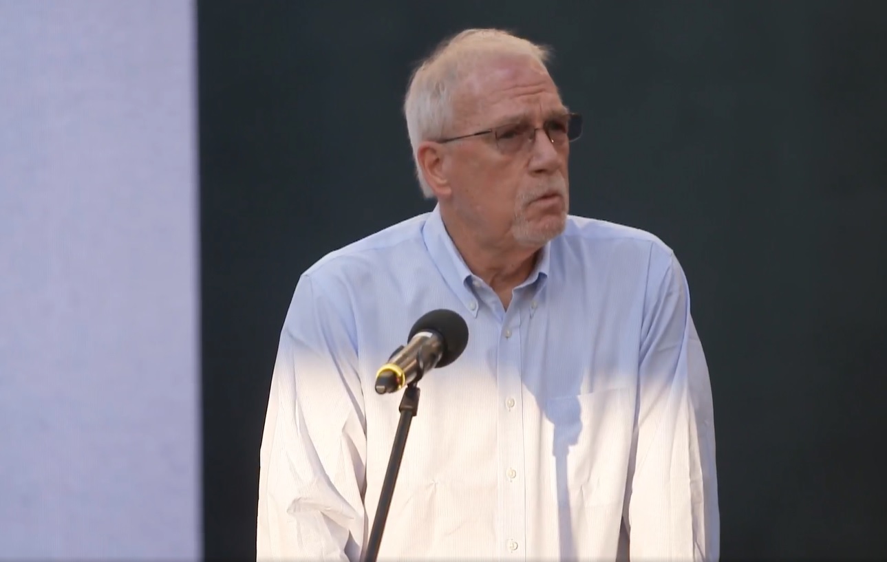 Walter Robinson laudă presa din România: „Vă asumați riscuri inimaginabile în America!”. FOTO: Captură ecran Gala Premiilor Superscrieri