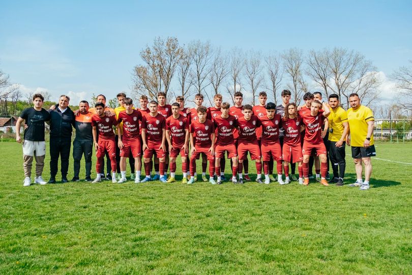 Lotul de jucători a celor de la CFR Cluj U-17. FOTO: CFR Cluj Juniori