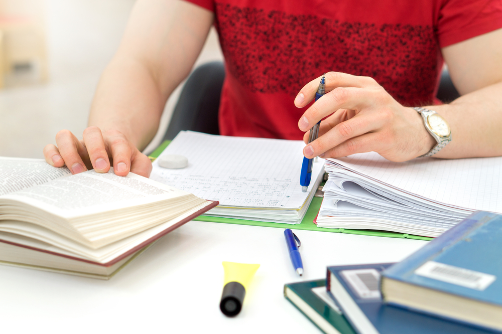Încep înscrierile pentru examenul de Bacalaureat 2022 / Foto: depositphotos.com