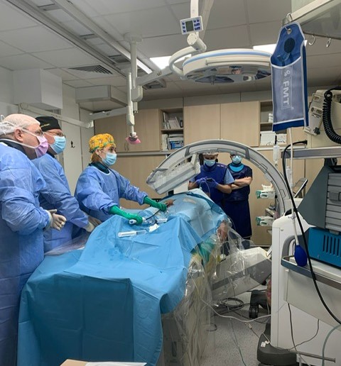 Medicii de la UMF și Institutul Inimii au implantat primele stimulatoare cardiace fără sondă