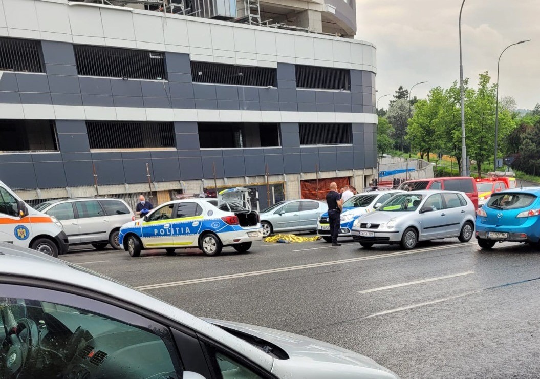 Persoană căzută de la înălțime Cluj-Napoca. FOTO: Bogdan Colceriu