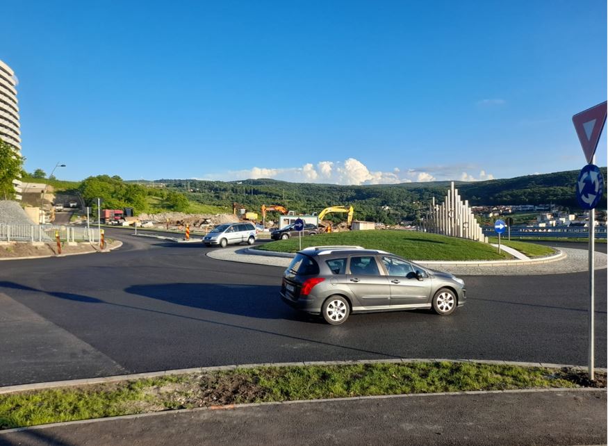 Sensul giratoriu de pe Frunzișului a fost finalizat