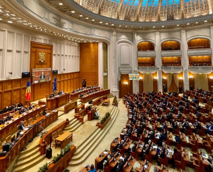 Deputații au adoptat miercuri o propunere care le interzice celor condamnați penal definitiv să candideze la prezidențiale / Foto: Parlamentul României - Camera Deputaților