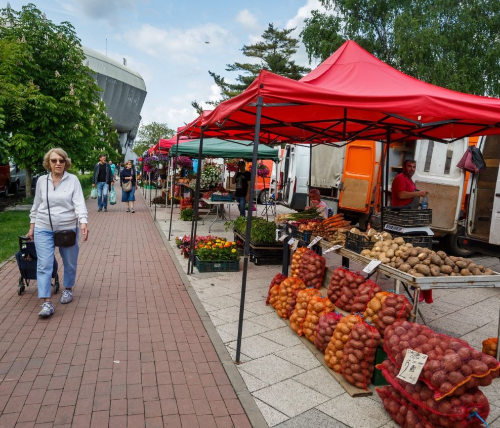 Piața volantă de la Stadion