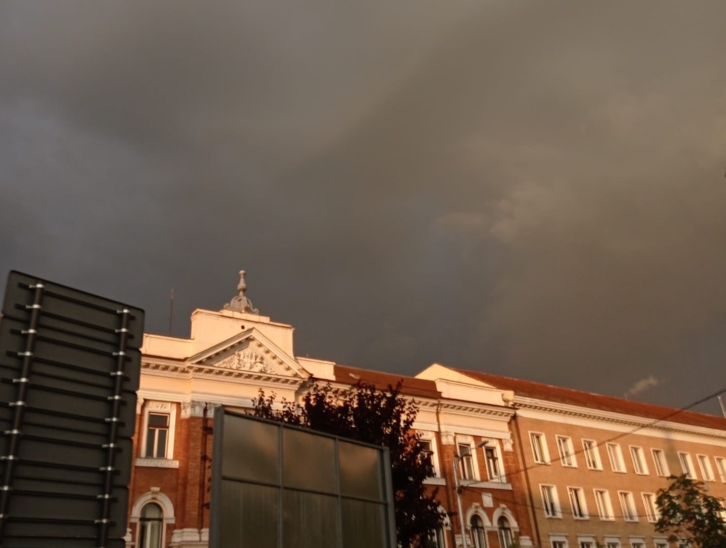 Meteorologii  anunță pentru ziua de luni