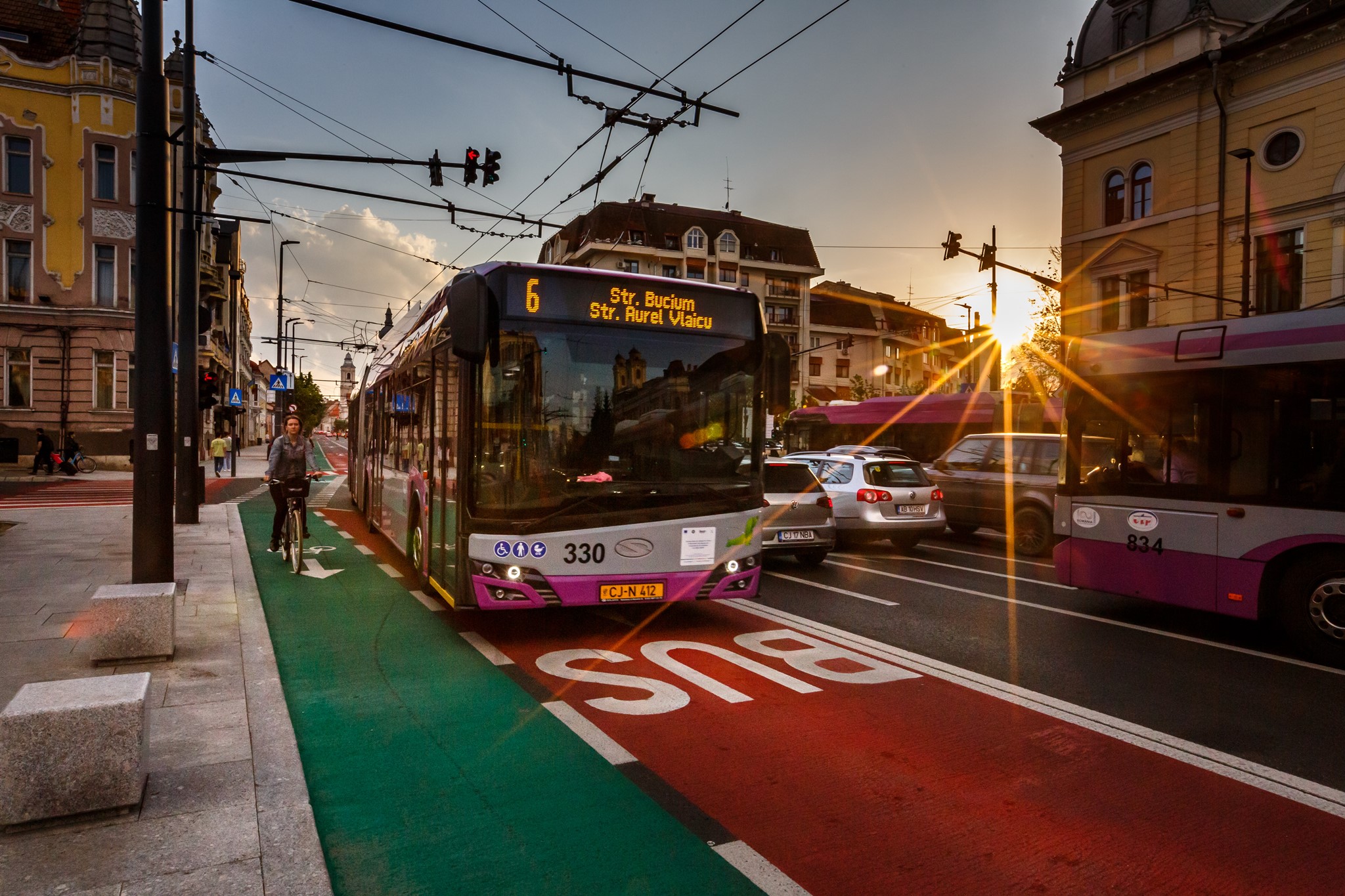 Transport public gratuit pentru invitații