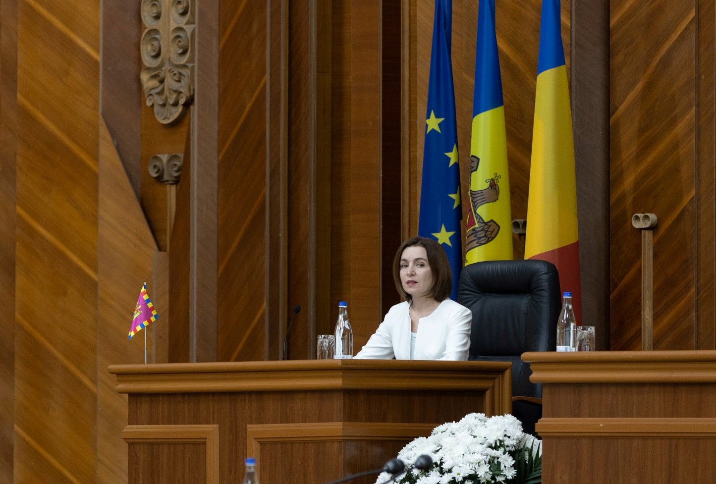 Actul normativ prevede interzicerea ştirilor şi emisiunilor analitice din ţările care nu au ratificat Convenţia privind Televiziunea Transfrontalieră/ Foto: Facebook - Maia Sandu