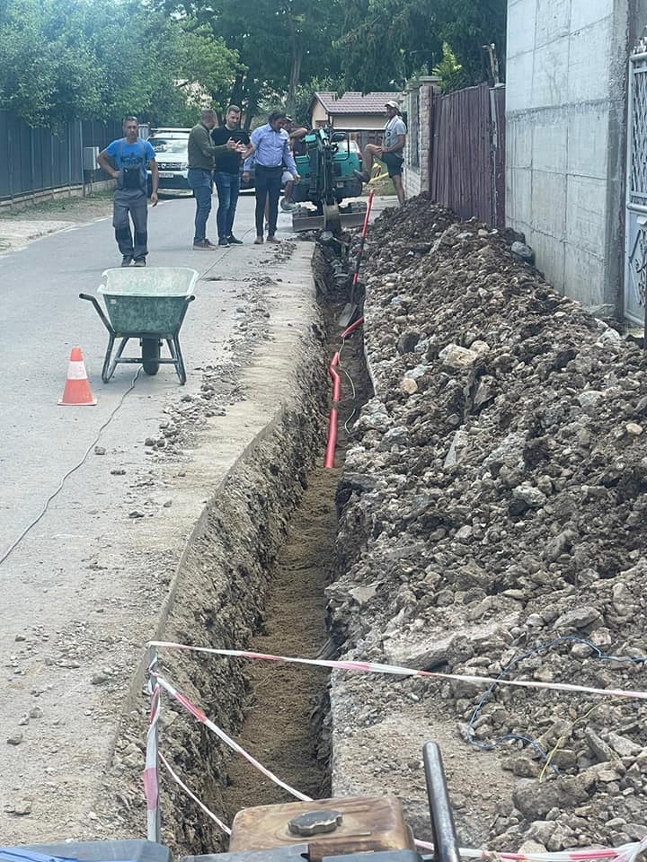 Mai multe străzi din Florești vor avea iluminat public. FOTO: Facebook / Bogdan Pivariu