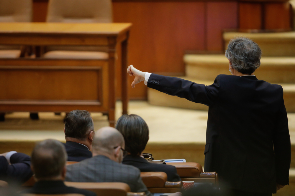 Partidele din România primesc sume colosale de bani proveniți din bugetul țării. FOTO: depositphotos