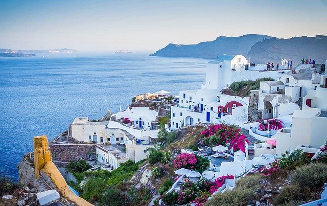 Grecia a acuzat luni Turcia că a încercat să trimită aproape 1.130 de migranţi pe insulele greceşti din Marea Egee în ultimele trei zile