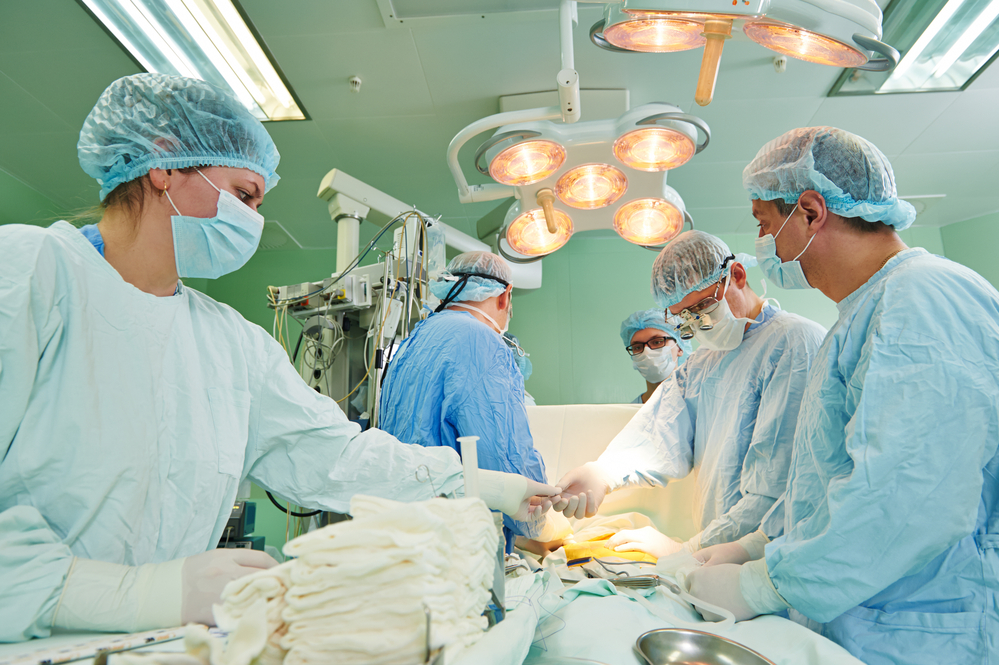Echipe de medici specialişti din mai multe centre universitare din ţară au efectuat