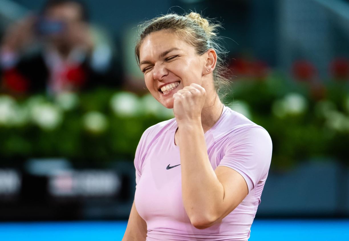 Simona Halep s-a calificat în optimile de finală la Wimbledon / Foto: Simona Halep - Facebook