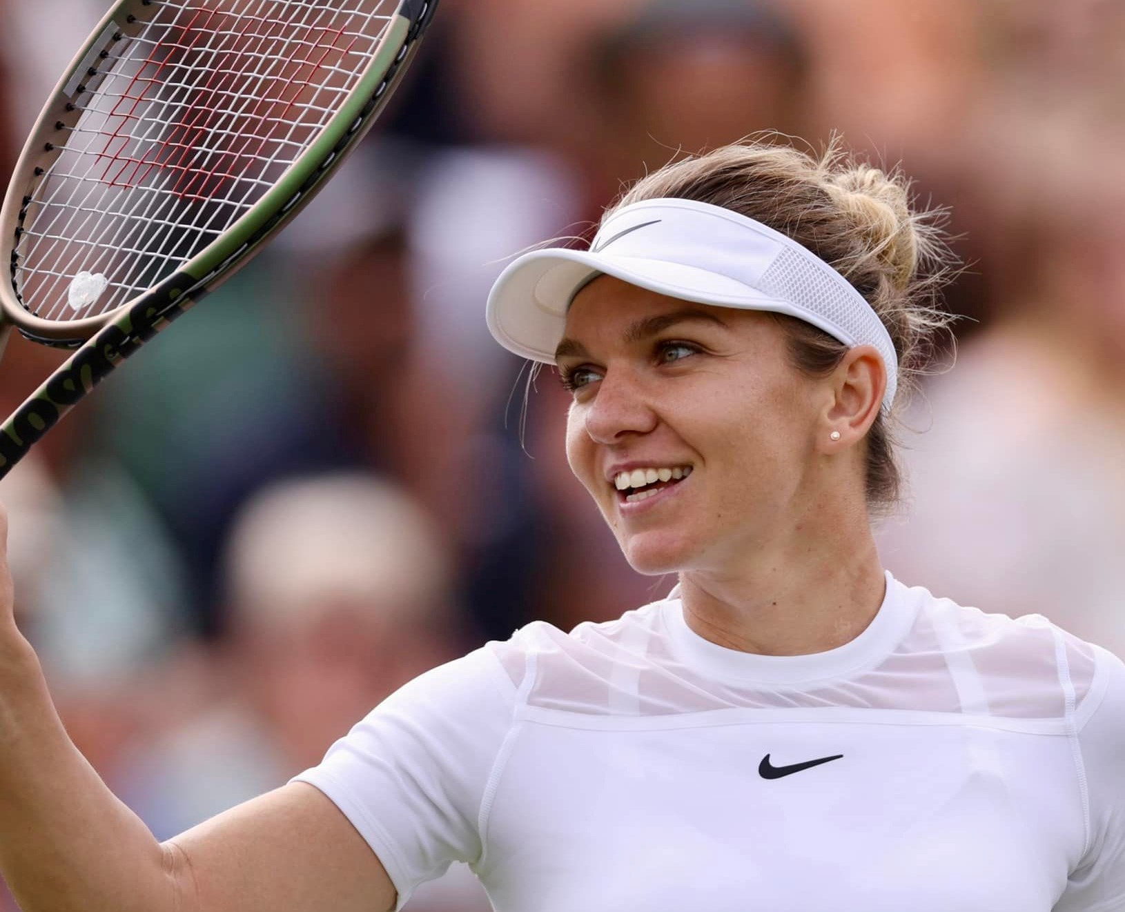 Jucătoarea de tenis Simona Halep s-a calificat fără probleme în semifinalele turneului de Mare Şlem de la Wimbledon/ Foto: Facebook - Simona Halep