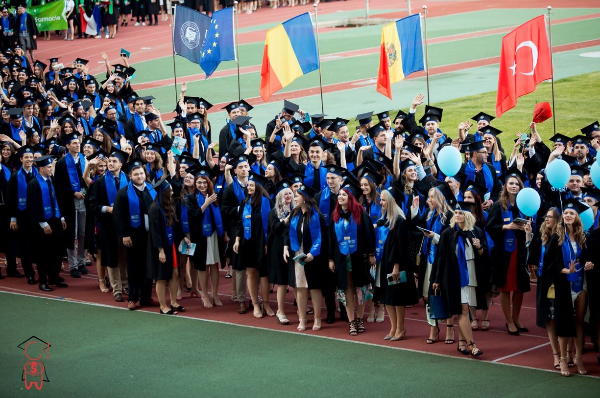 Festivitatea de absolvire a studenților mediciniști din Cluj are loc sâmbătă la Sala Polivalentă / Foto: arhivă UMF Cluj
