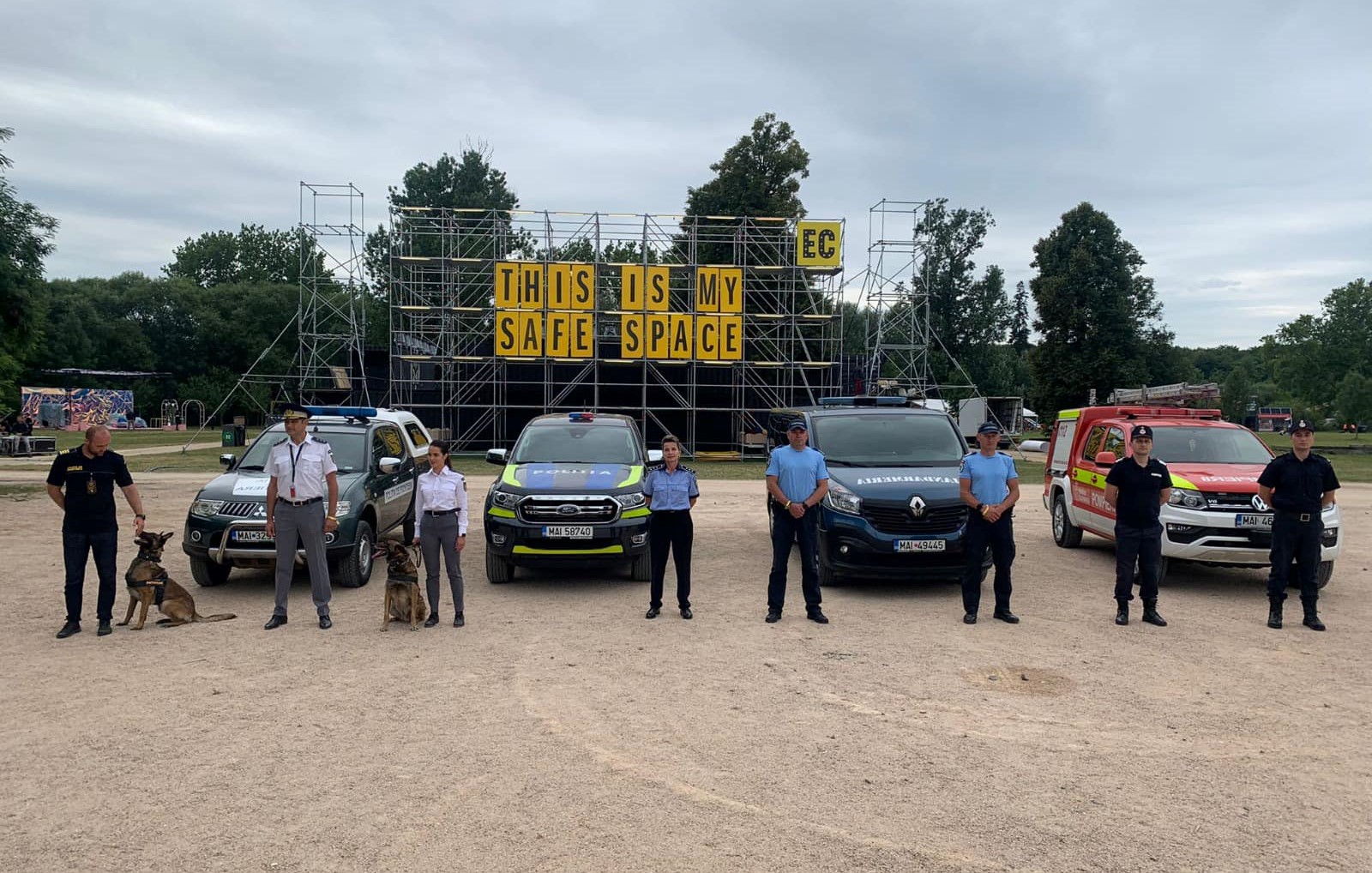 Pe timpul desfăşurării festivalului Electric Castle reprezentanţii M.A.I vor desfăşura misiuni specifice de menţinerea ordinii și evitarea oricărui fel de conflict pe perioada desfășurării evenimentului/ Foto: Facebook - Inspectoratul de Politie Judetean Cluj