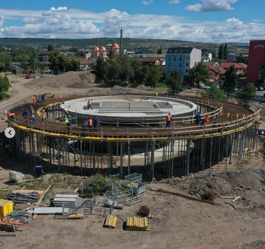 Lucrările la Parcul Feroviarilor „prind contur”. Cum arată pavilionul central? FOTO: Instagram