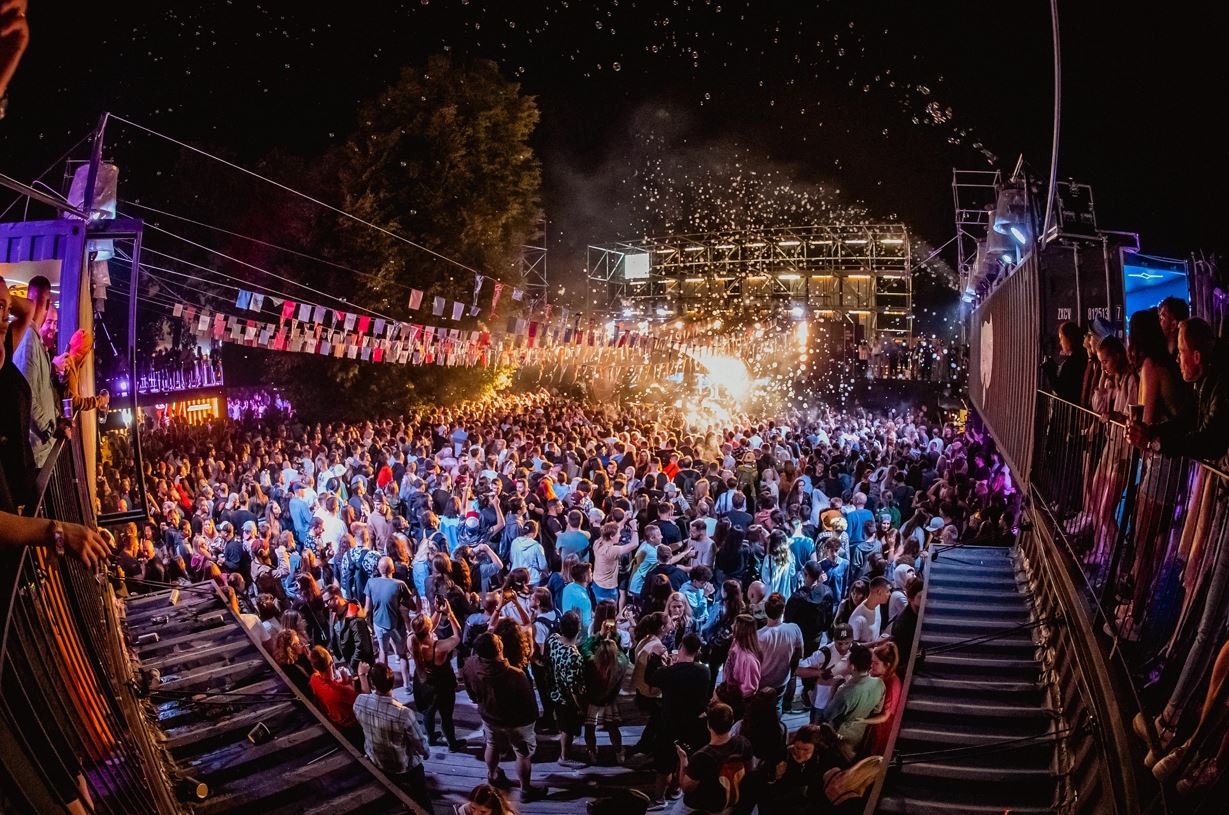 Cum e să dansezi la Electric Castle alături 54.000 de oameni /Foto: EC - Bereczky Sandor