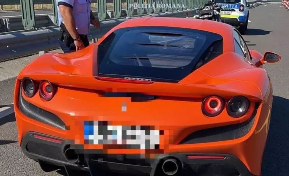 Un șofer a fost prins cu 230 km/oră