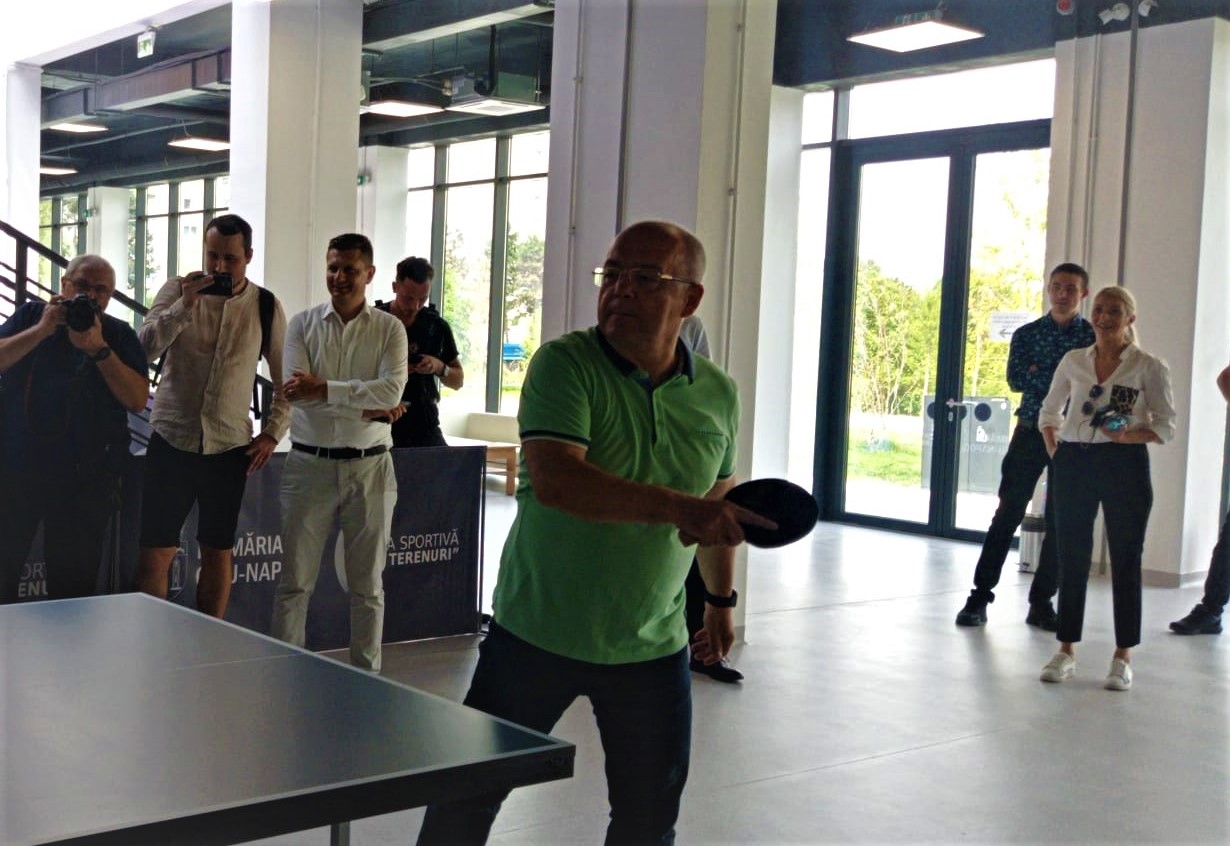Emil Boc a făcut sport în noua bază sportivă din cartierul Mănăștur/ Foto: monitorulcj.ro