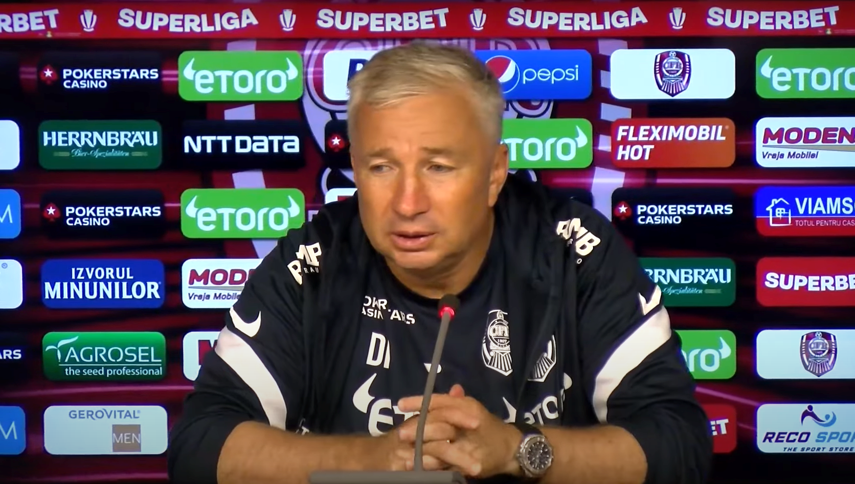 Antrenorul echipei de fotbal CFR Cluj