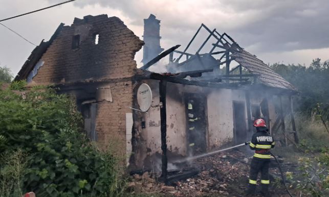 Incendiu în Pănticeu! O casă