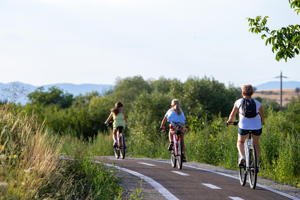 A fost inaugurată pista de biciclete Huedin-Sâncraiu / Foto: Facebook Mircea Moroșanu
