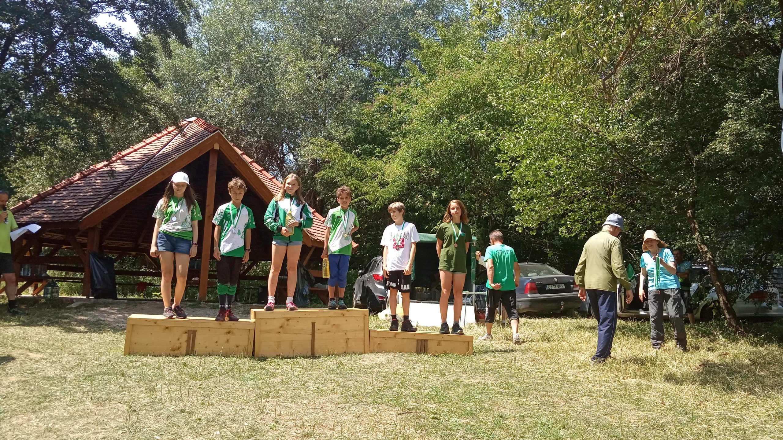 Un podium doar cu sportivii clubului organizator