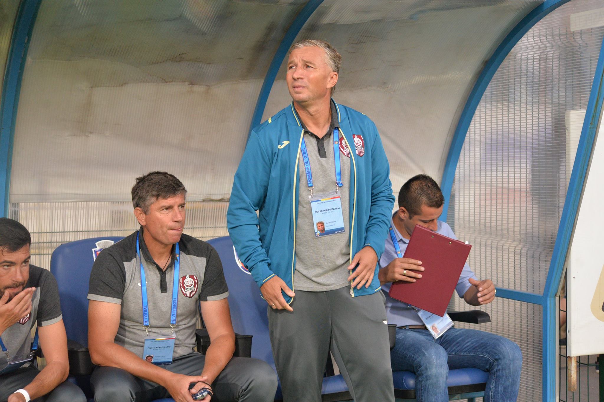 Dan Petrescu este nemulțumit după egalul cu Şahtior Soligorsk/ Foto: Facebook - Dan Petrescu