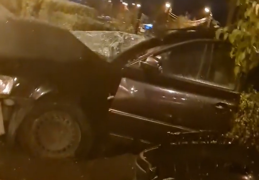 Un tânăr a fost transportat la spital/ Foto: captură ecran video Info Trafic Cluj-Napoca