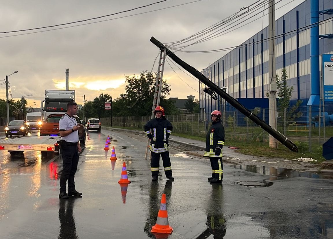Furtuna a făcut ravagii în Cluj/ Foto: Facebook - Dorin Lojigan