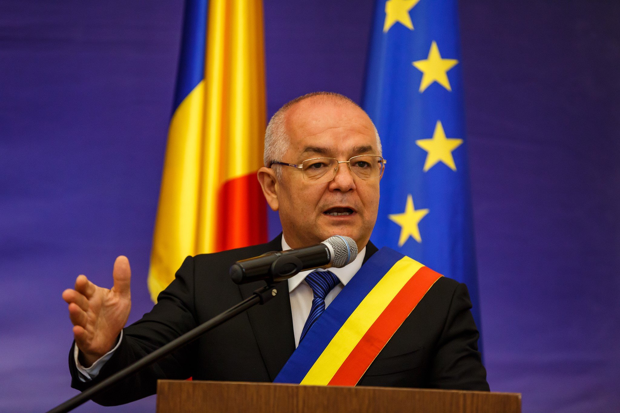 Emil Boc nu ar fi interesat de o candidatură la alegerile prezidențiale. FOTO: Facebook/ Emil Boc