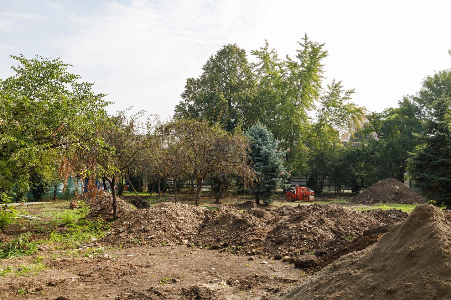 Două noi podețe și fântână arteziană cu sistem de reciclare a apei