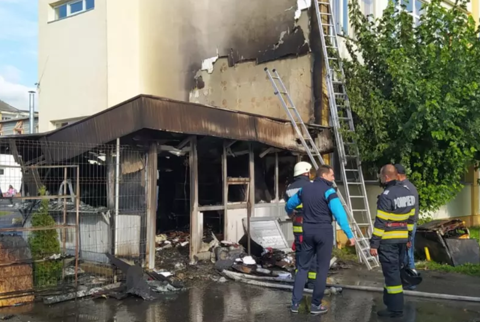 Un incendiu a izbucnit