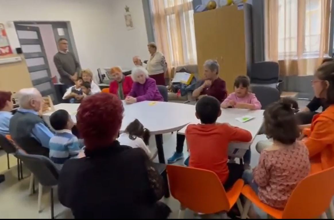 Momente emoționante! Bolnavii de Alzheimer din Cluj