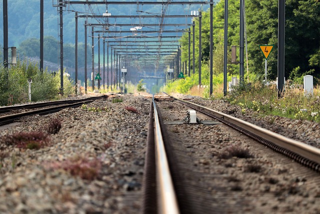 Un bărbat în scaun cu rotile a fost lovit mortal de un tren care a pornit din Cluj-Napoca și se îndrepta spre Sighetu Marmației/ Foto: pixabay.com