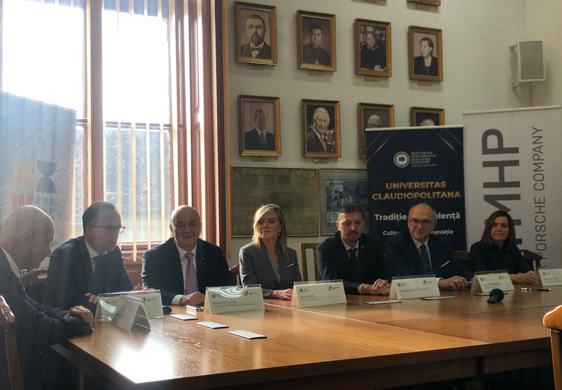 Reprezentanții Universității Babeș-Bolyai (UBB) și cei ai mediului de afaceri local și internațional / Foto: monitorulcj.ro