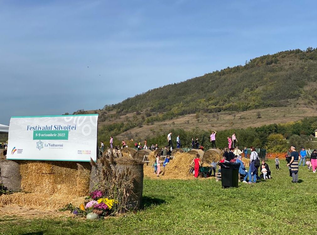 A început Festivalul Silvoiței la Vultureni / Foto: monitorulcj.ro