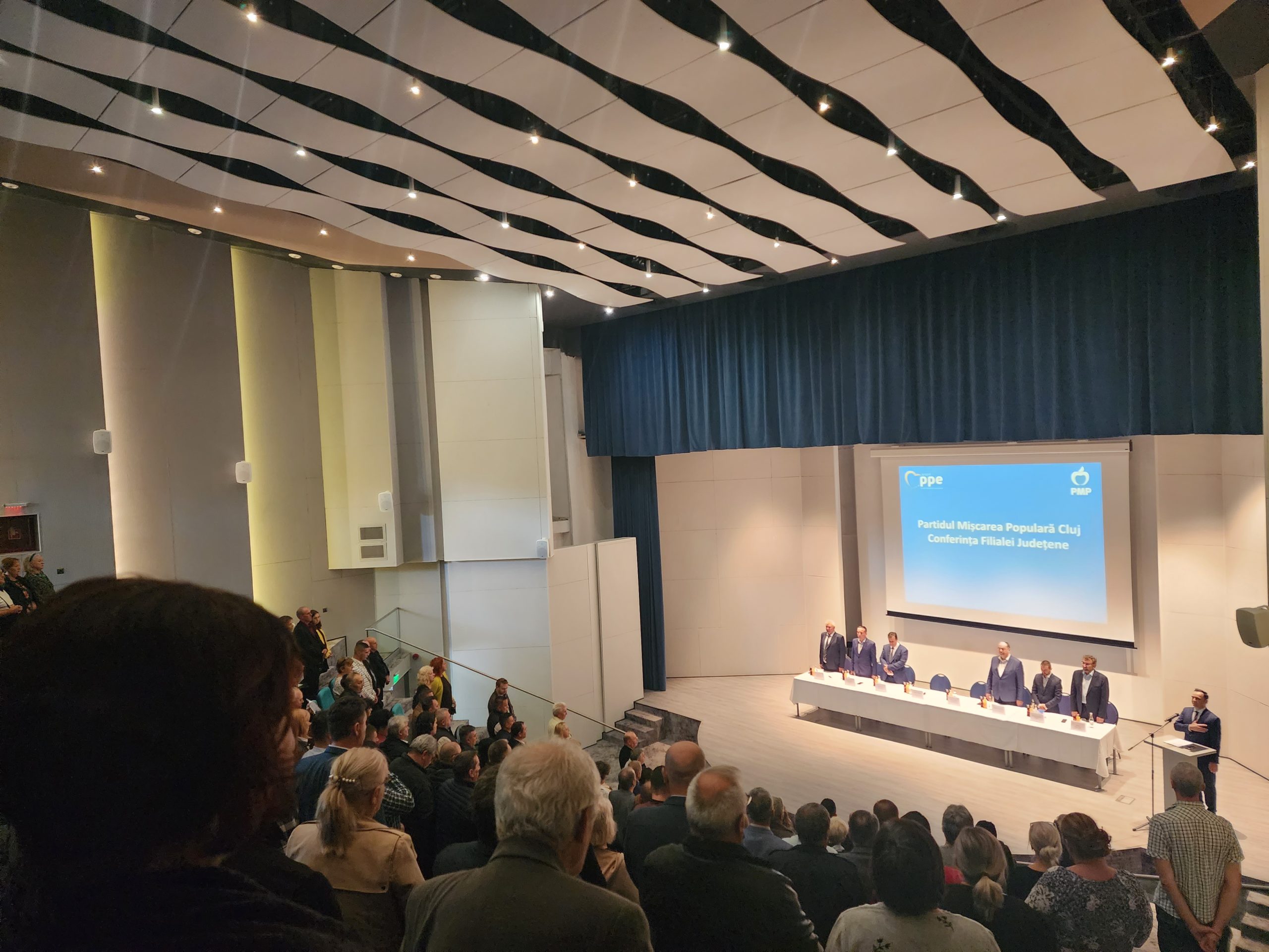 Peste 200 de delegați prezenți la Conferința Județeană a Partidului Mișcarea Populară Cluj. FOTO: PMP Cluj