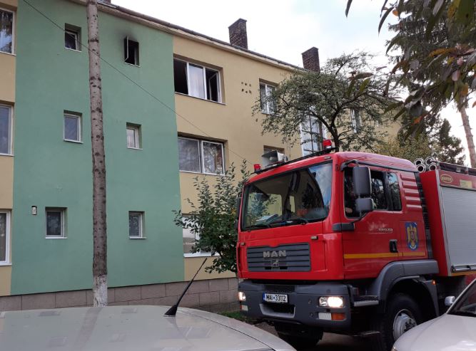 Incendiu într-un apartament din Aghireșu-Fabrici / Foto: ISU Cluj