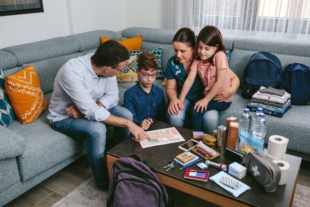 Angajații își pot lua zile libere de la stat pentru urgențe în familie sau pentru îngrijirea copiilor. FOTO: Depositphotos.com