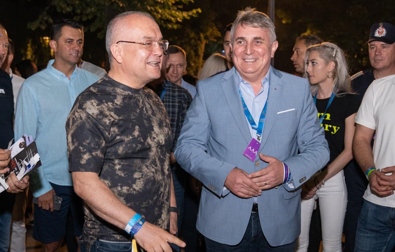 Primarul Emil Boc și ministrul Lucian Bode