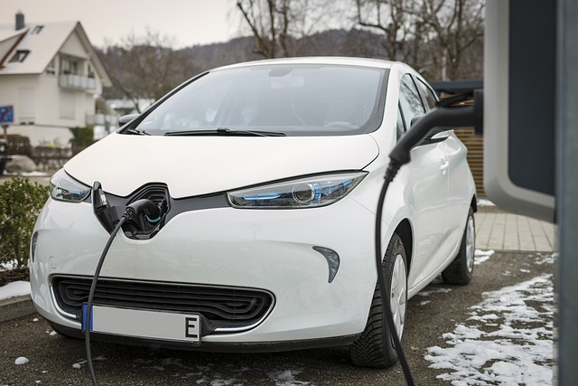 România va atinge borna de 25.000 de vehicule electrice înmatriculate până la finalul anului