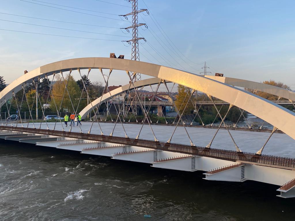 Lucrările la Podul Răsăritului avansează